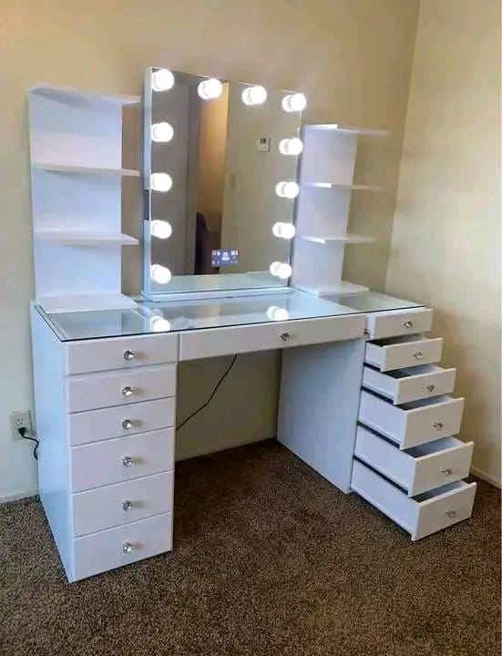 VANITY DRESSER