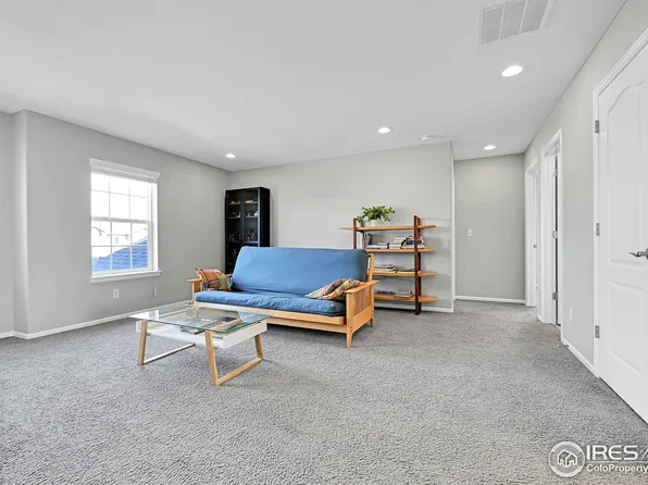 House for sale and rent