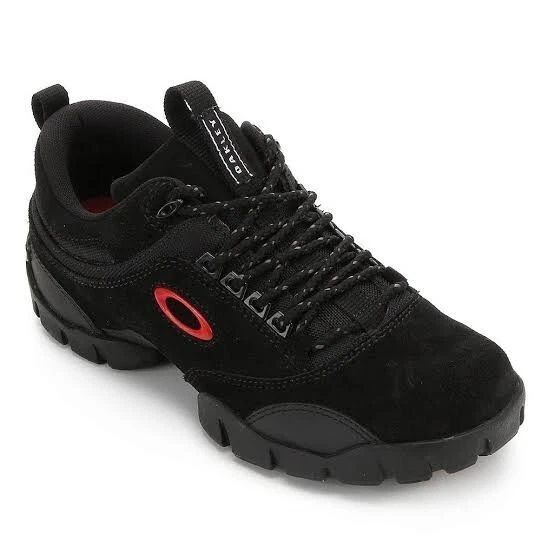 Oakley Modoc Low