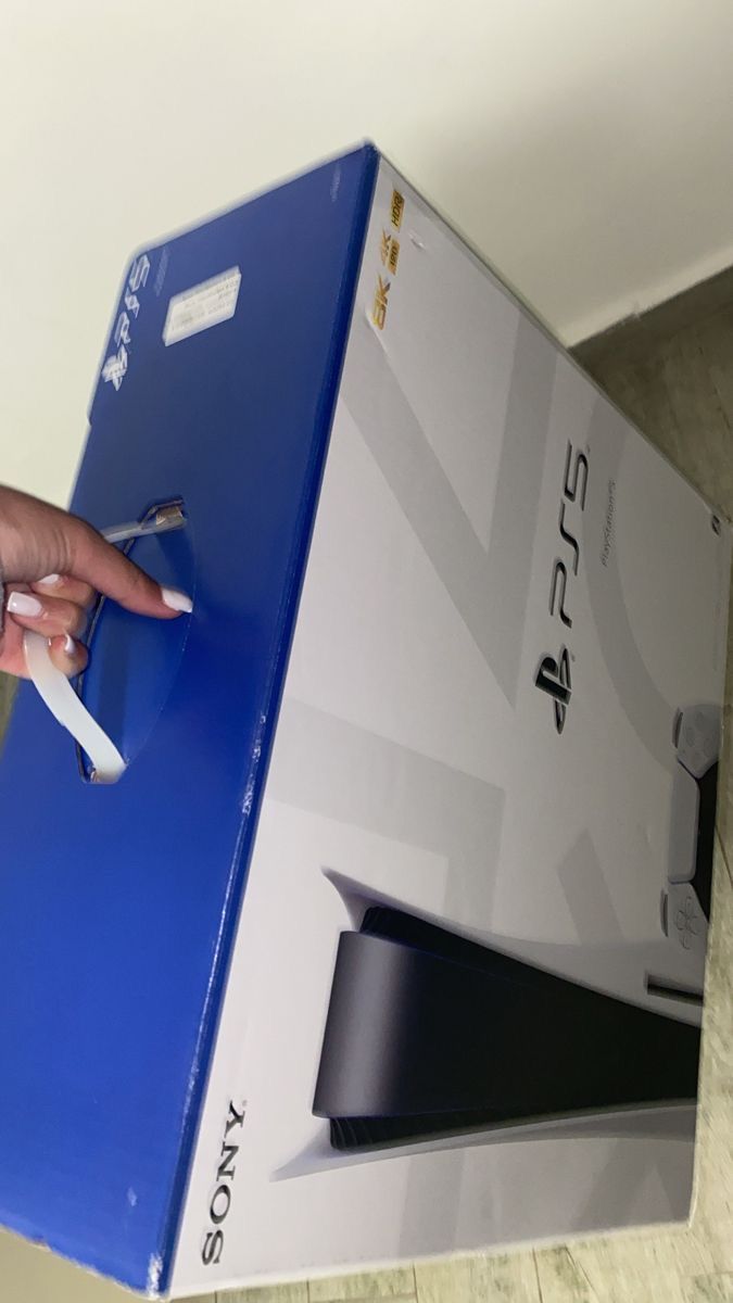 PS 5 console (slim)